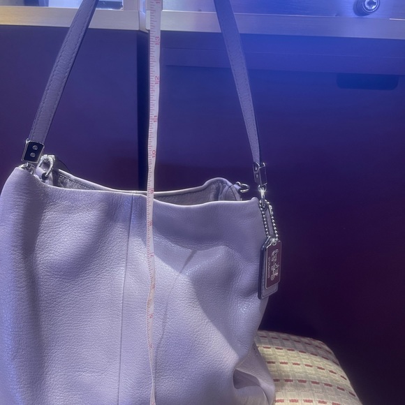 Coach Madison phoebe bag like new ! Dusty grey/lavender color. Beautiful! - Picture 13 of 17